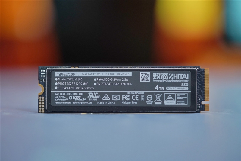 最强无缓存PCIe 4.0 SSD之一！长江存储致态TiPlus7100 4TB评测：满盘写入缓外2.3GB/s_数据_03